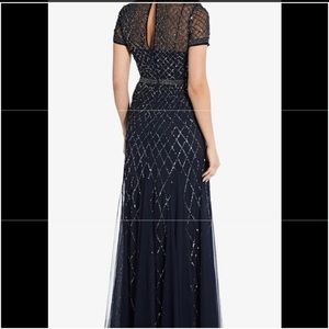 New- Adrianna Papell Navy Gown / NEW 
Size: 4 Adrianna Papell